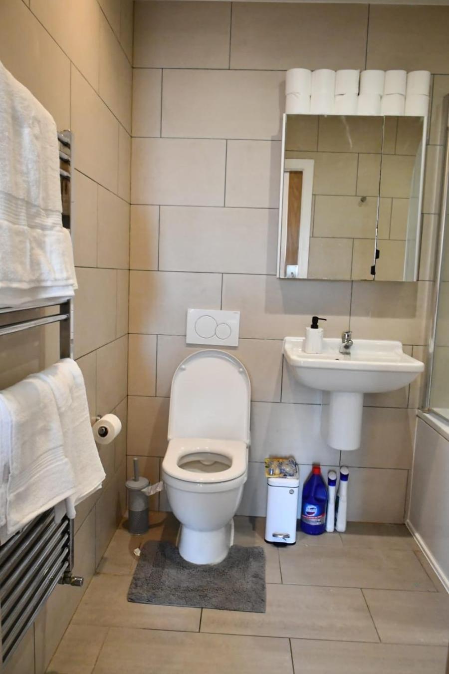 Apartamento Spacious 2bedroom In Airport