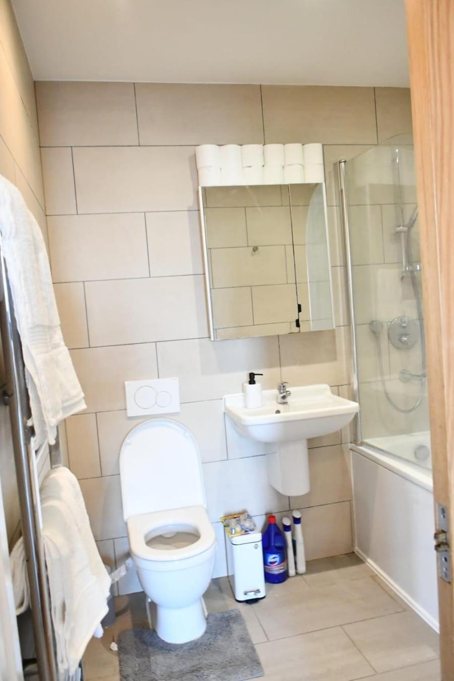 Spacious 2bedroom In Airport Apartamento *
